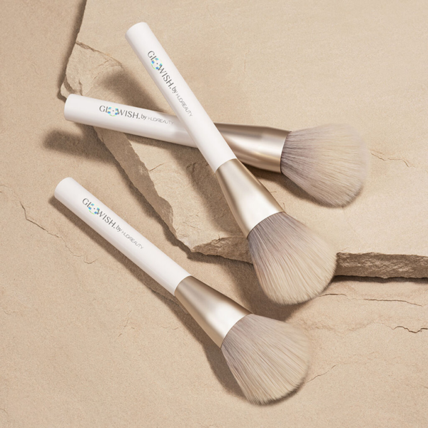 Glowish All Over Face Powder Brush